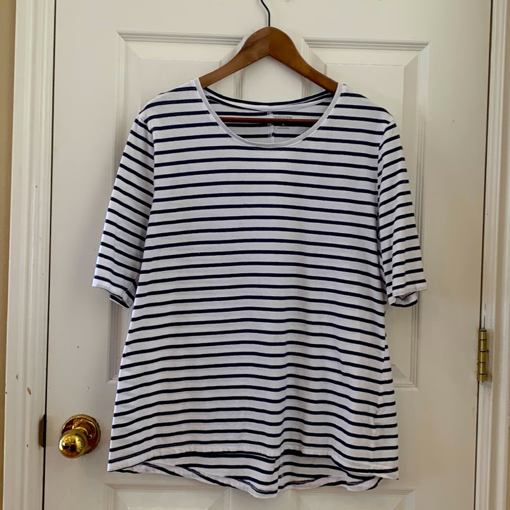 Duluth Trading blue/white striped tee XL